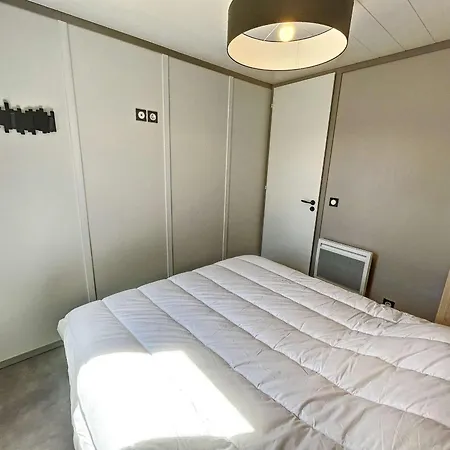 Chalet De Standing A Avec Piscine Chauffee, 3 Chambres, Proche Plage Et Commerces - Fr-1-361-469 Chalet *