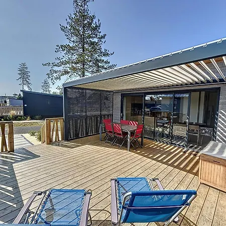 Chalet De Standing A Avec Piscine Chauffee, 3 Chambres, Proche Plage Et Commerces - Fr-1-361-469 Jullouville