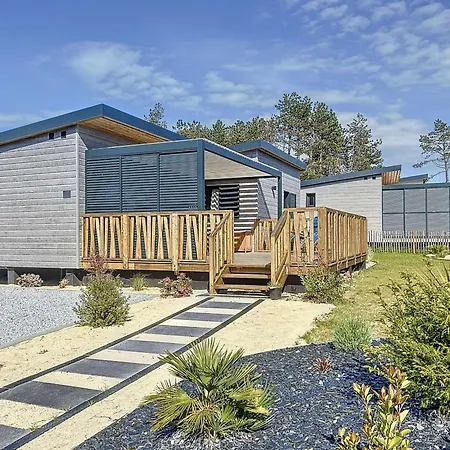 Chalet De Standing A Avec Piscine Chauffee, 3 Chambres, Proche Plage Et Commerces - Fr-1-361-469