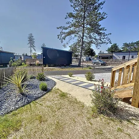 Chalet De Standing A Avec Piscine Chauffee, 3 Chambres, Proche Plage Et Commerces - Fr-1-361-469 Jullouville